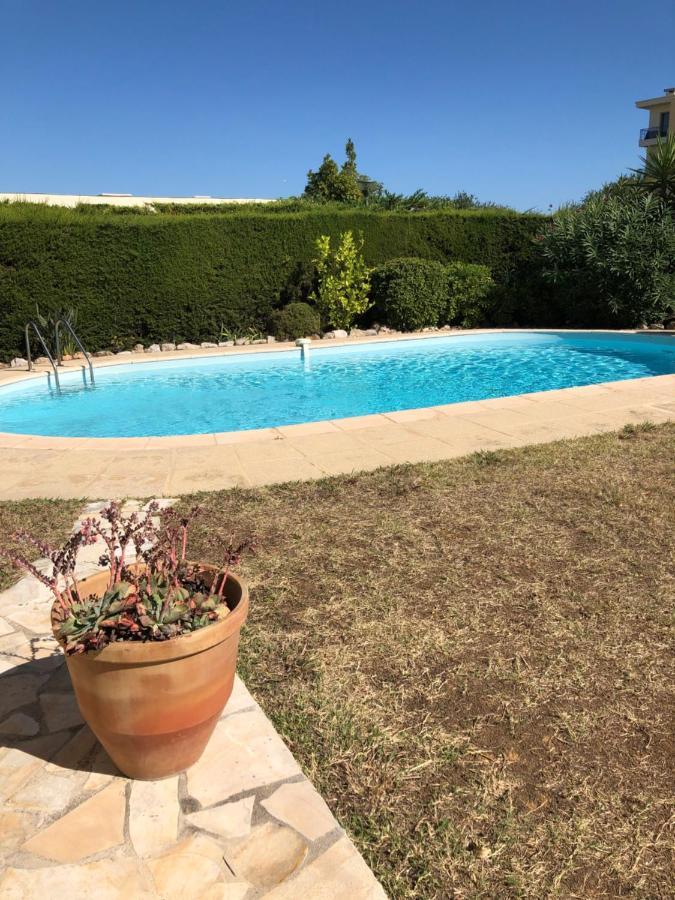 Villa C3 Arthur Rimbaub chambre d’hôte piscine proche mer Cagnes-sur-Mer Exterior foto